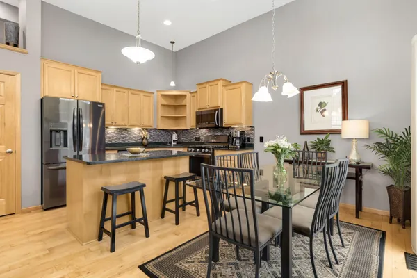 $345,000 | 3190 Frontier Drive, Woodbury, MN 55129