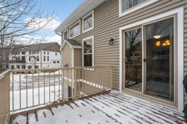 $345,000 | 3190 Frontier Drive, Woodbury, MN 55129