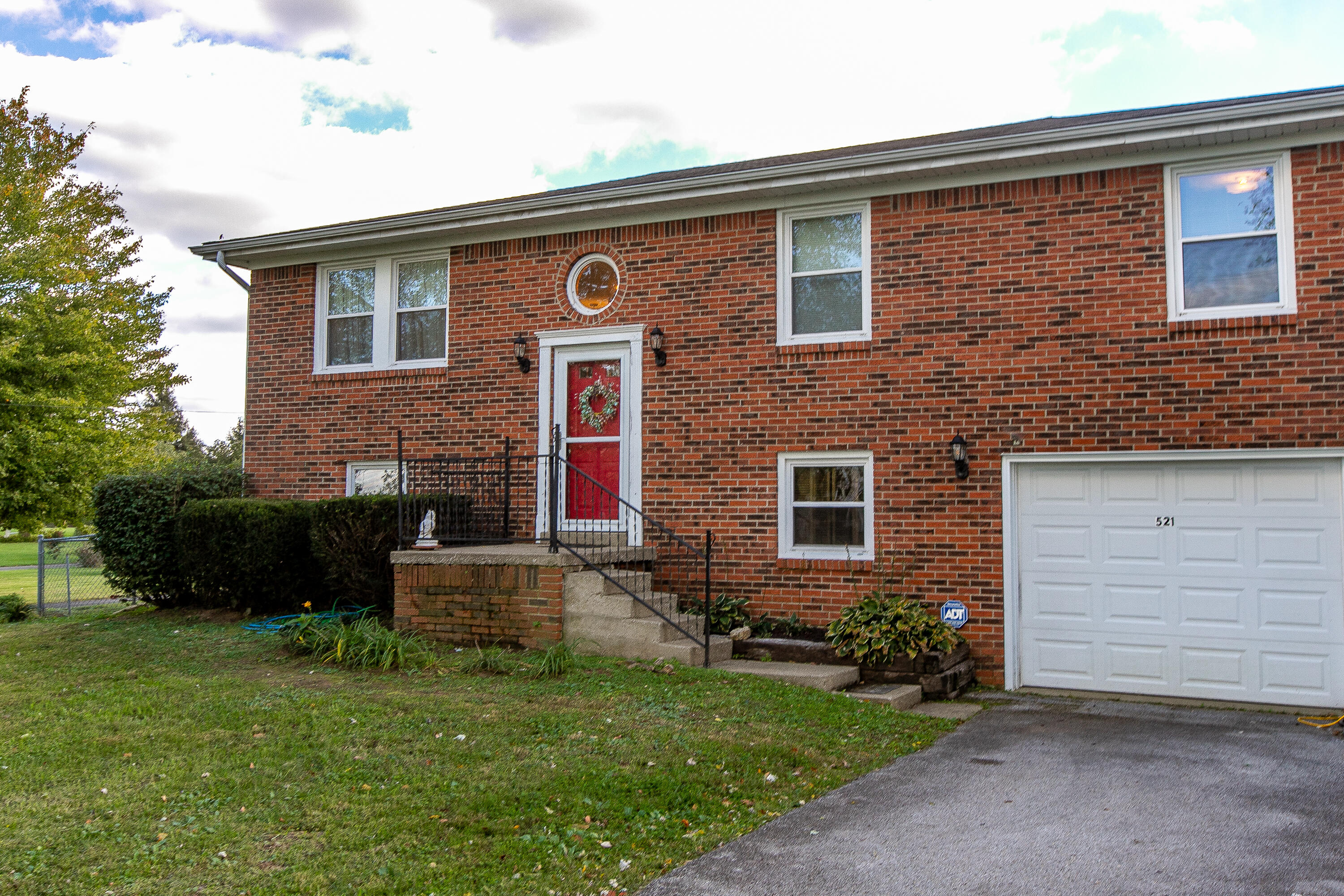 521 Menelaus Road Berea, KY 40403 - Photo 3 of 31 1-3