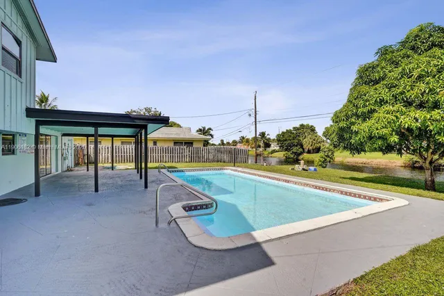 $699,000 | 1659 40th Street, West Palm Beach, FL 33407