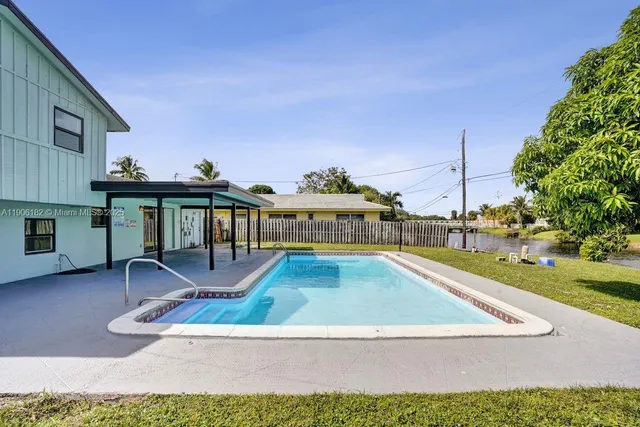 $699,000 | 1659 40th Street, West Palm Beach, FL 33407