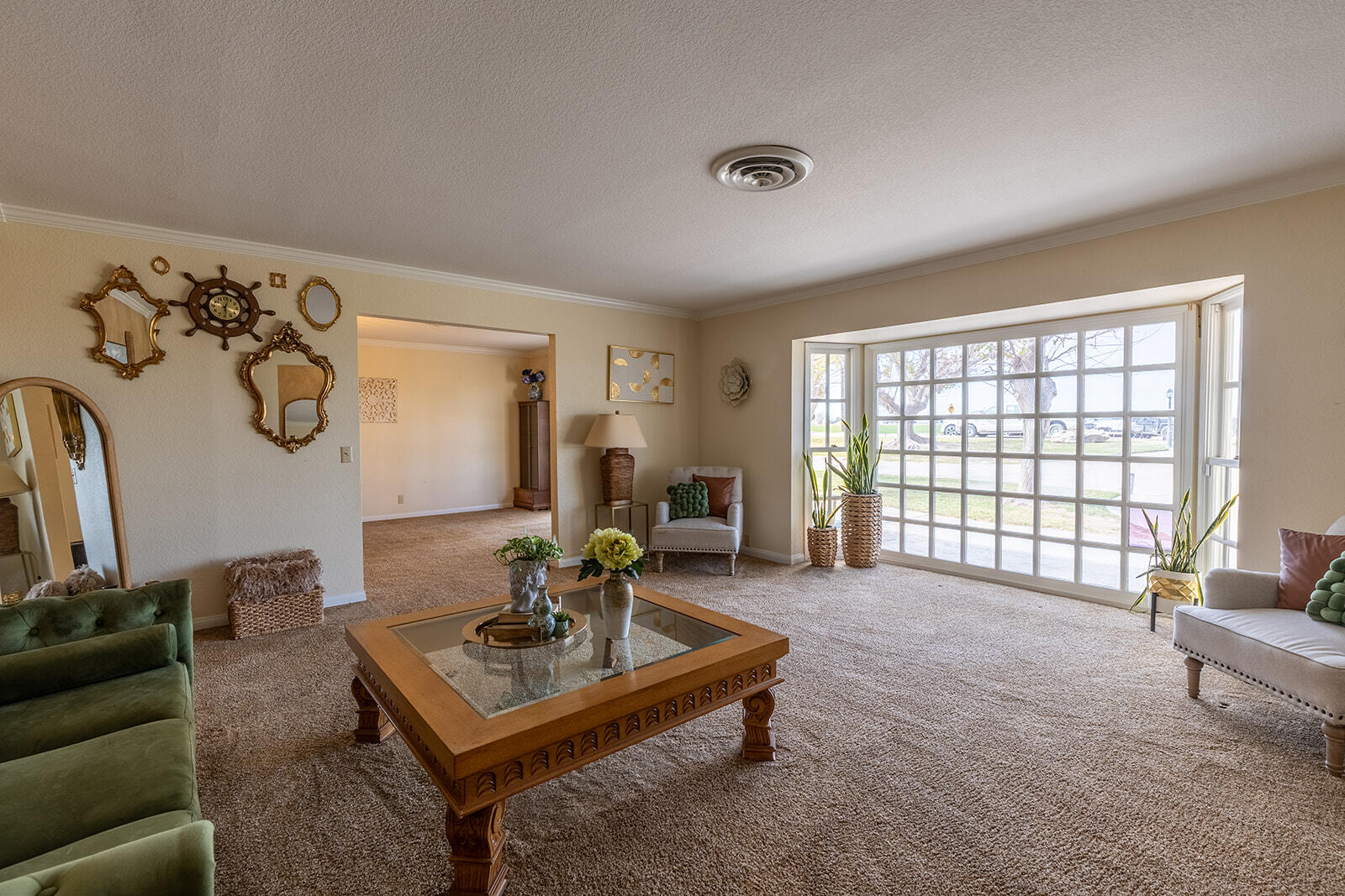 4444 Brandt Road Brawley, CA 92227 - Photo 21 of 93 a living room with furniture and a window