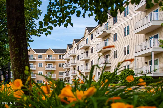 $249,900 | 8 Wall Street, Unit 315, Clifton Park, NY 12065