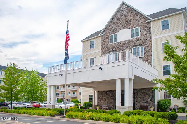 $249,900 | 8 Wall Street, Unit 315, Clifton Park, NY 12065