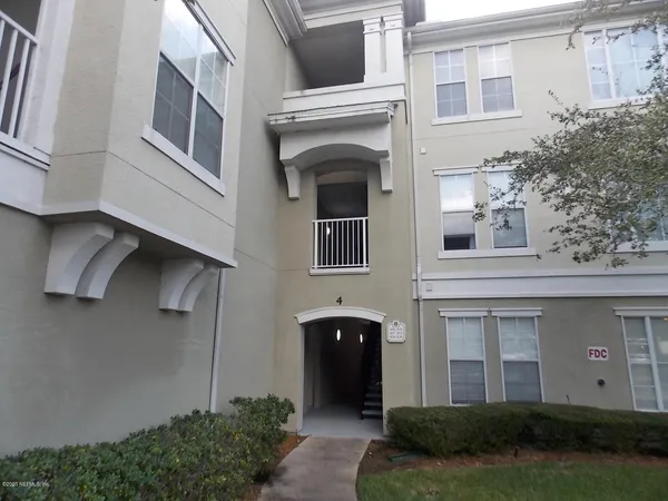 $1,395 | 8290 Gate Parkway West, Unit 414, Jacksonville, FL 32216