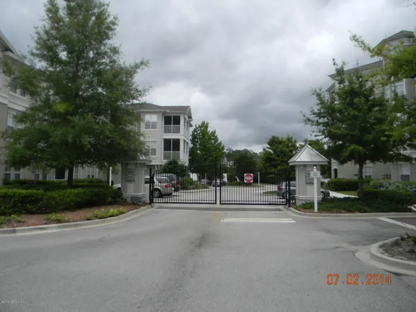 $1,395 | 8290 Gate Parkway West, Unit 414, Jacksonville, FL 32216