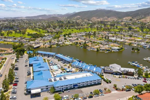 $450,000 | 1664 Circa Del Lago, Unit E104, San Marcos, CA 92078