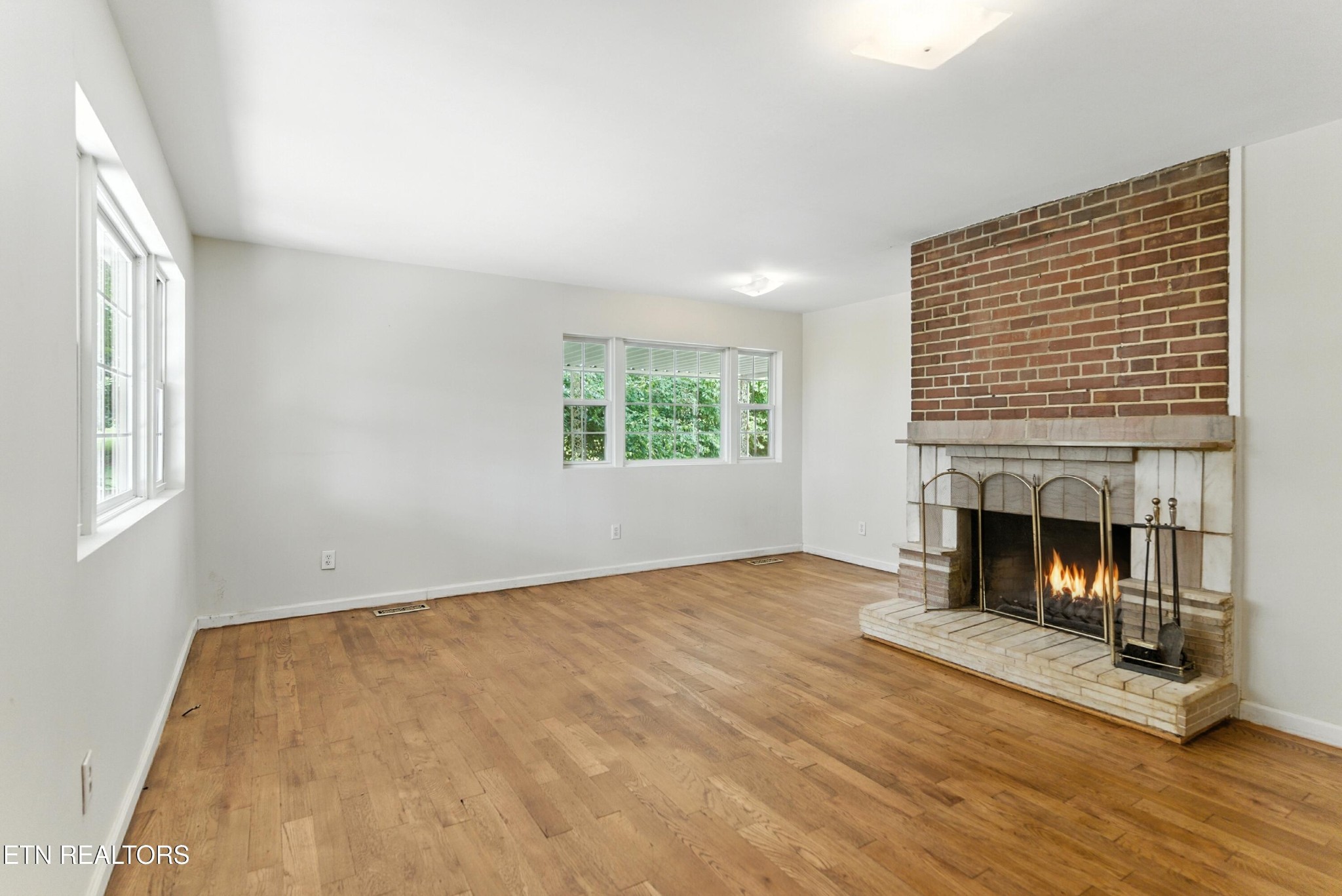 116 East Magnolia Lane Oak Ridge, TN 37830 - Photo 6 of 21 Gallery Image 6