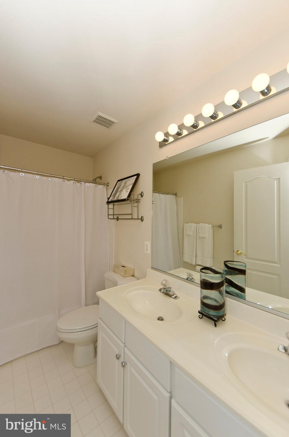 158 Rees Place Falls Church, VA 22046 - Photo 28 of 37 Hall Bath
