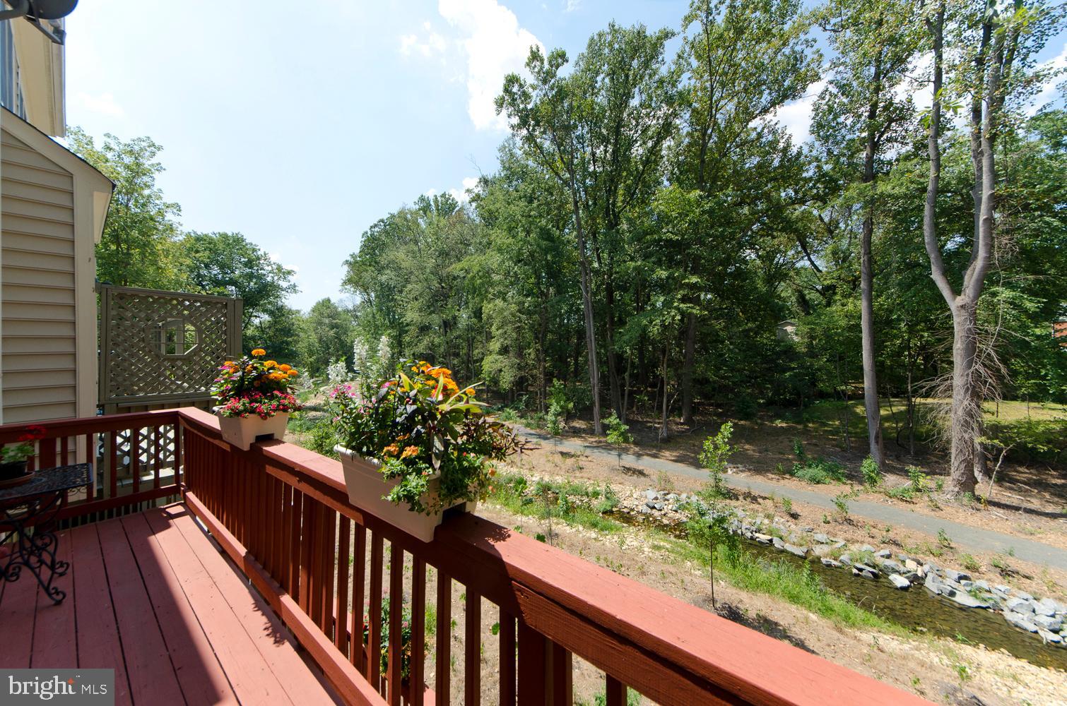 158 Rees Place Falls Church, VA 22046 - Photo 35 of 37 Upper Deck