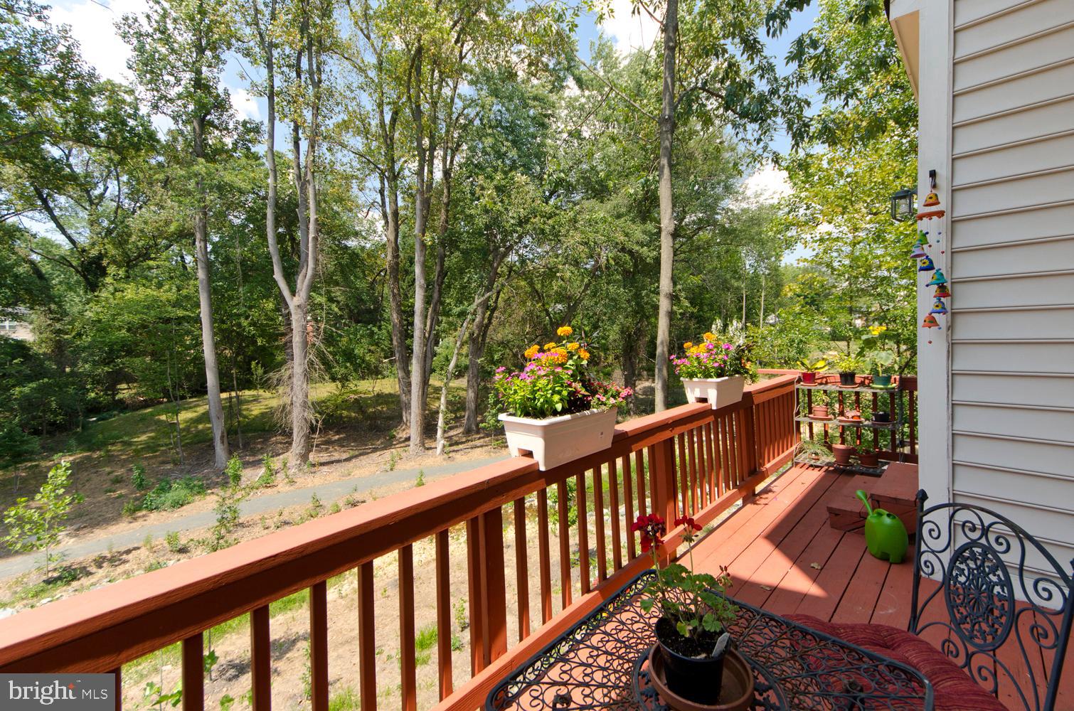 158 Rees Place Falls Church, VA 22046 - Photo 37 of 37 Upper Deck