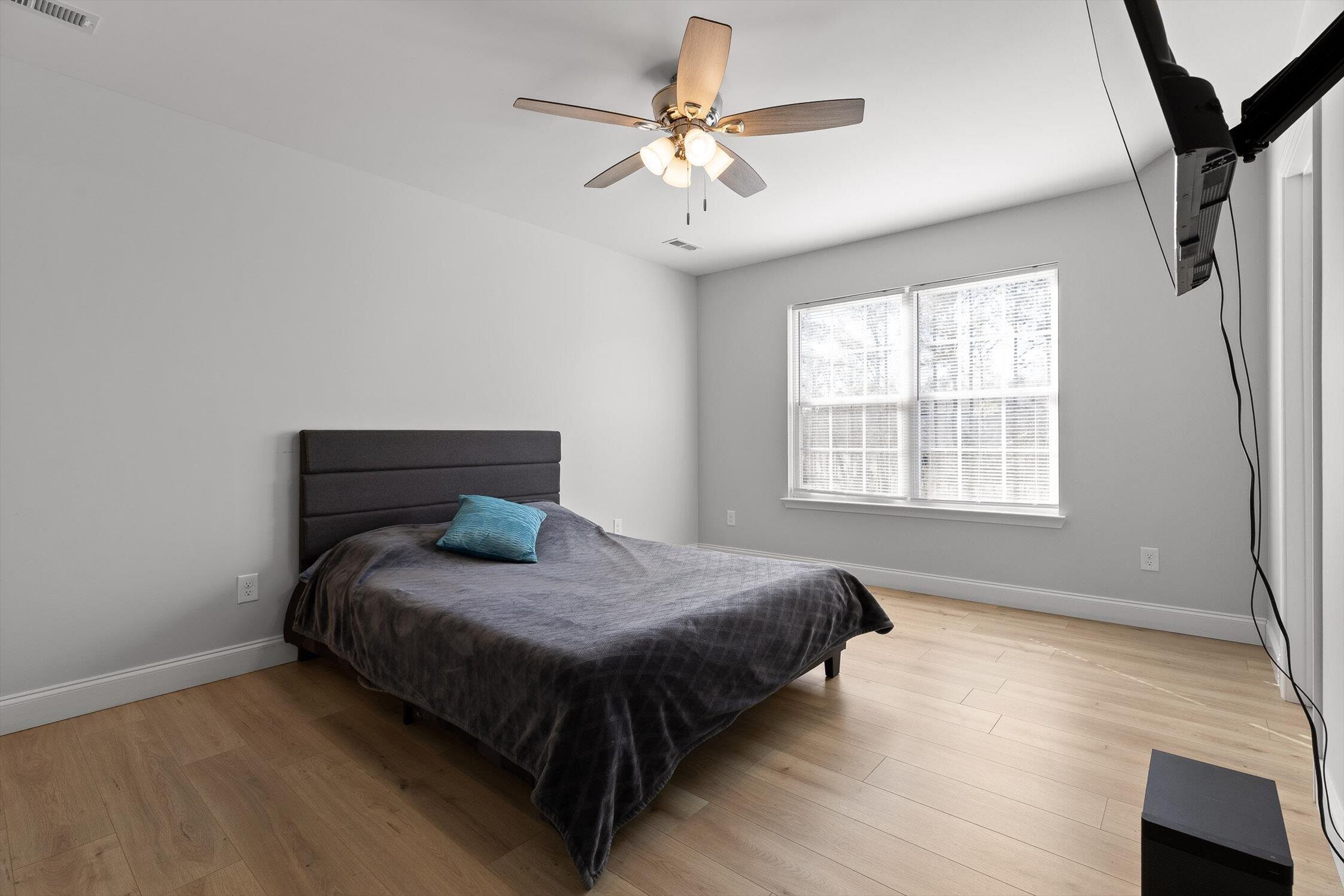 41 Timberidge Drive Chatsworth, GA 30705 - Photo 14 of 29 Primary bedroom is spacious!