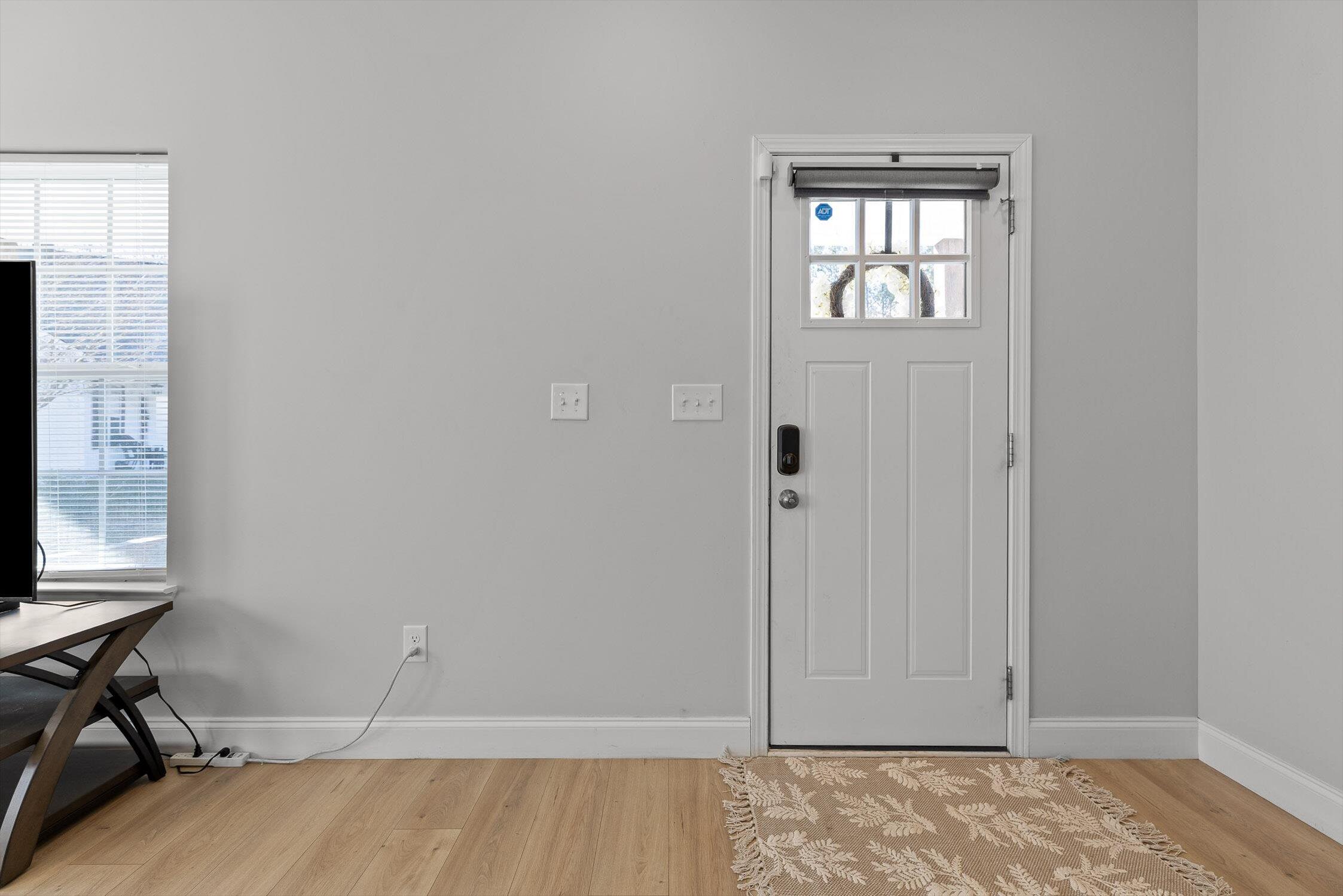 41 Timberidge Drive Chatsworth, GA 30705 - Photo 4 of 29 Come on in and let's tour!