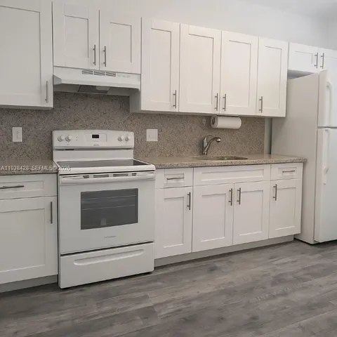 $2,400 | 2265 Southwest 15th Street, Miami, FL 33145