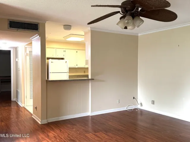 $75,000 | 3310 Washington Avenue, Unit 1315, Pascagoula, MS 39581