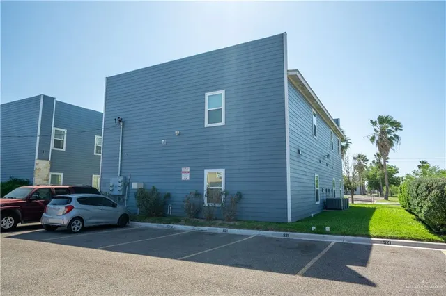 $1,150 | 521 North Cynthia Street, Unit 2, McAllen, TX 78501