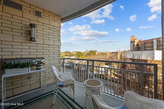 $382,000 | 208 Sky Sail Boulevard, New Bern, NC 28560