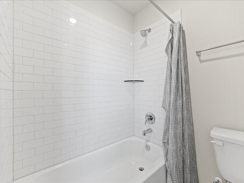 7396 Mount Greylock Loop Porter, TX 77365 - Photo 17 of 21 Secondary bathroom located on the 2nd floor