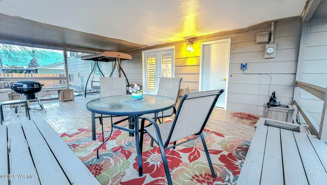 $425,000 | 1113 South 72nd Avenue, Yakima, WA 98908