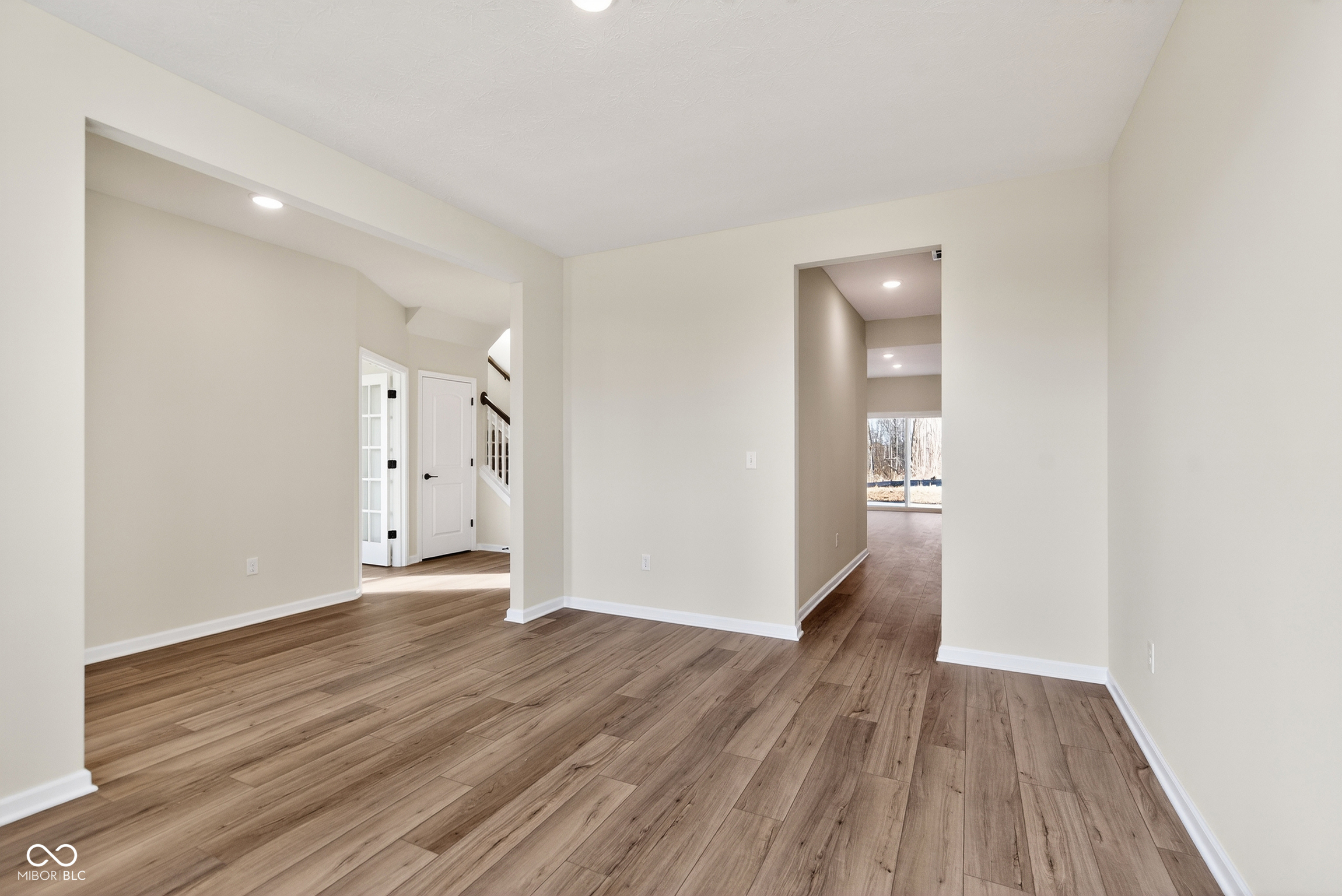 906 Rivendell Drive Avon, IN 46123 - Photo 12 of 38