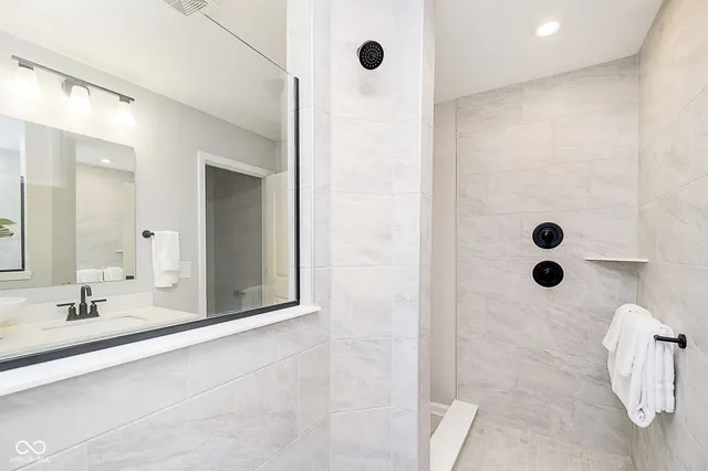 $504,900 | 906 Rivendell Drive, Avon, IN 46123