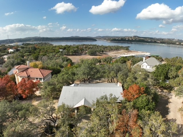Enjoy the lake lifestyle   that Austin has to offer.