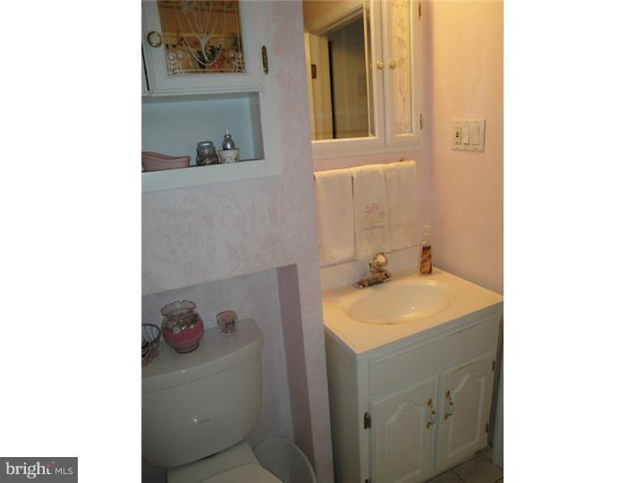 3107 Byberry Road Philadelphia, PA 19154 - Photo 12 of 22 Bathroom