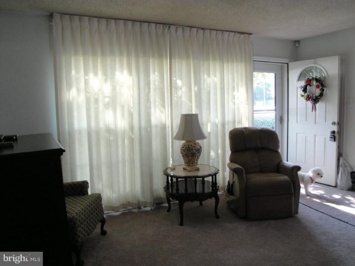 3107 Byberry Road Philadelphia, PA 19154 - Photo 7 of 22 Living Room