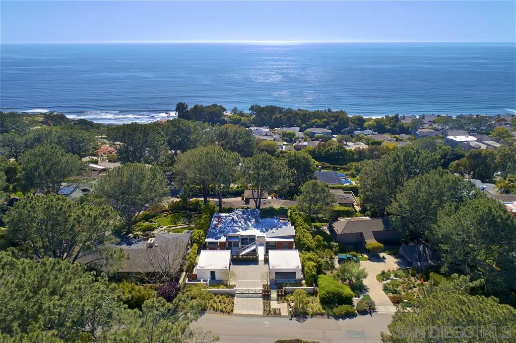 116 Nob Avenue Del Mar, CA 92014 - Photo 17 of 25 an aerial view of ocean and residential houses with outdoor space