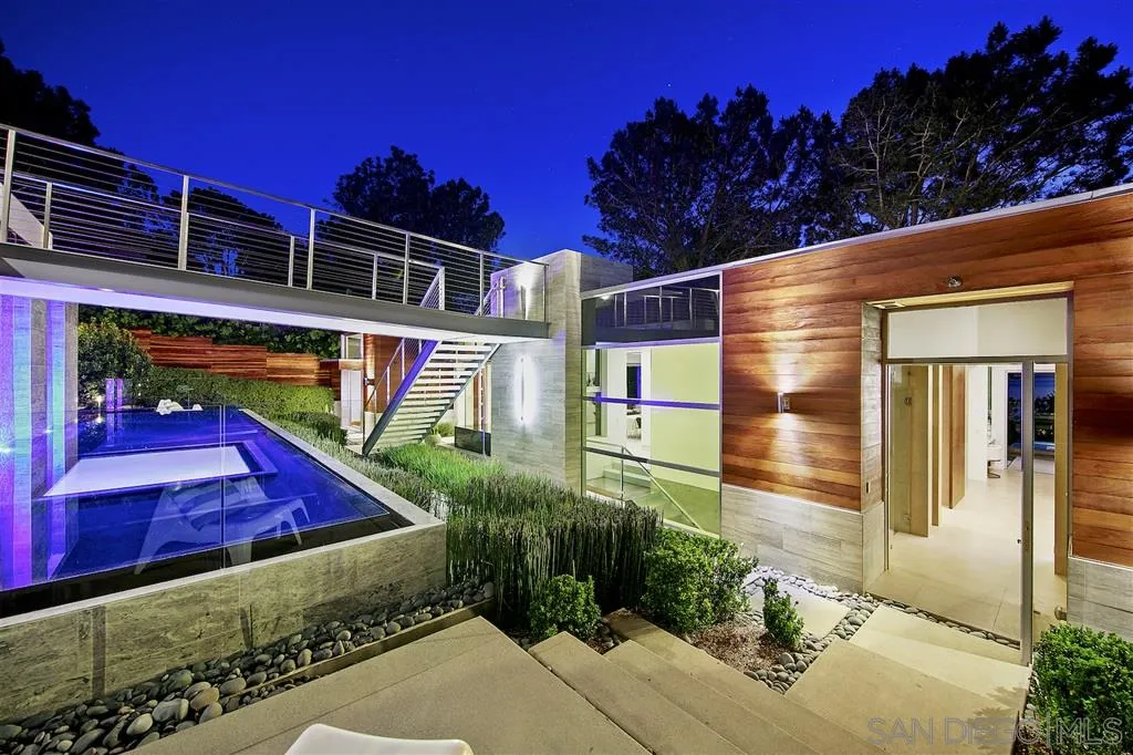 116 Nob Avenue Del Mar, CA 92014 - Photo 22 of 25 a view of a house with a yard