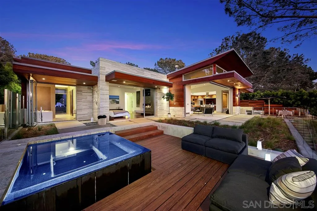 116 Nob Avenue Del Mar, CA 92014 - Photo 3 of 25 a outdoor space with patio the couches and a fireplace