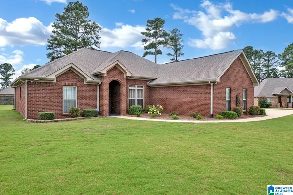 $299,900 | 27 County Road 1062, Clanton, AL 35045