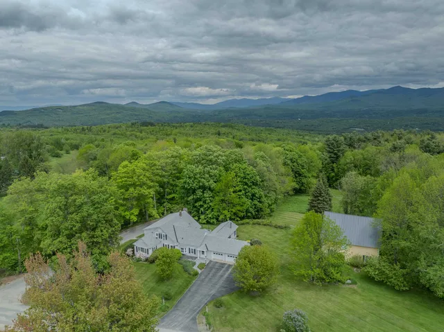 $894,000 | 333 Sunset Hill Road, Sugar Hill, NH 03586