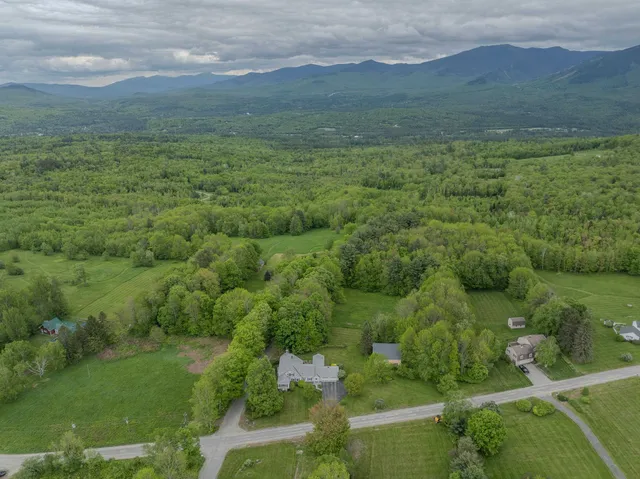 $894,000 | 333 Sunset Hill Road, Sugar Hill, NH 03586