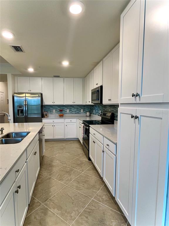 17520 Gawthrop Drive, Unit 106 Lakewood Ranch, FL 34211 - Photo 7 of 33