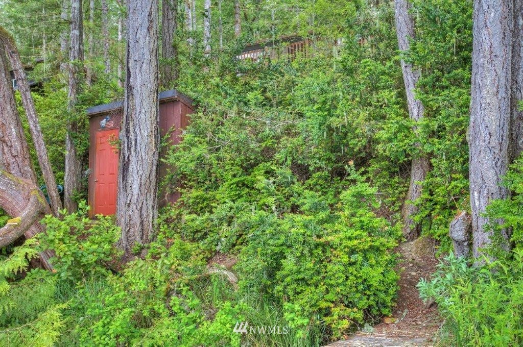 1070 East Benson Lake Road Grapeview, WA 98546 - Photo 14 of 15 Gallery Image 14