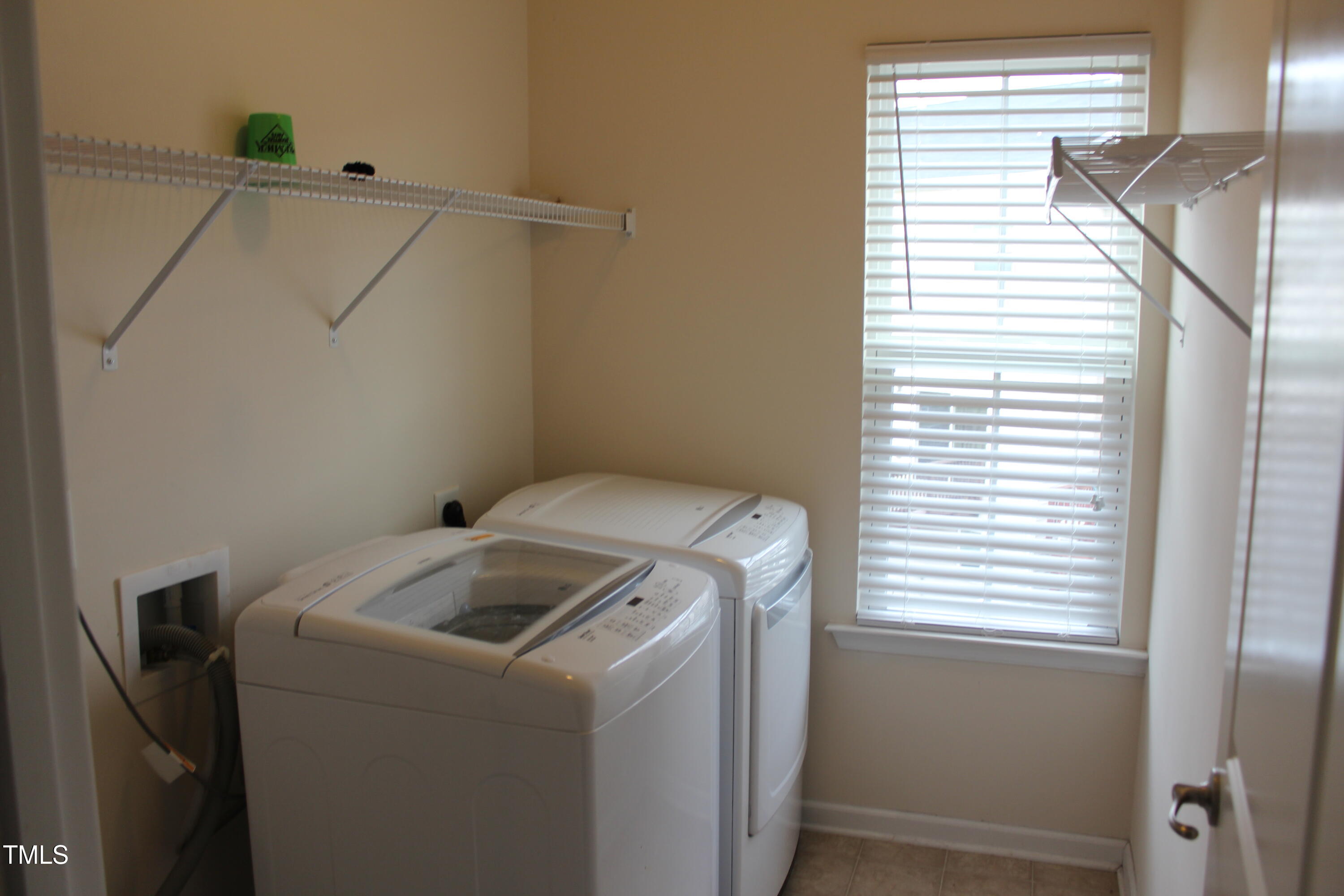 723 Suffield Way Cary, NC 27519 - Photo 12 of 17 IMG_2934