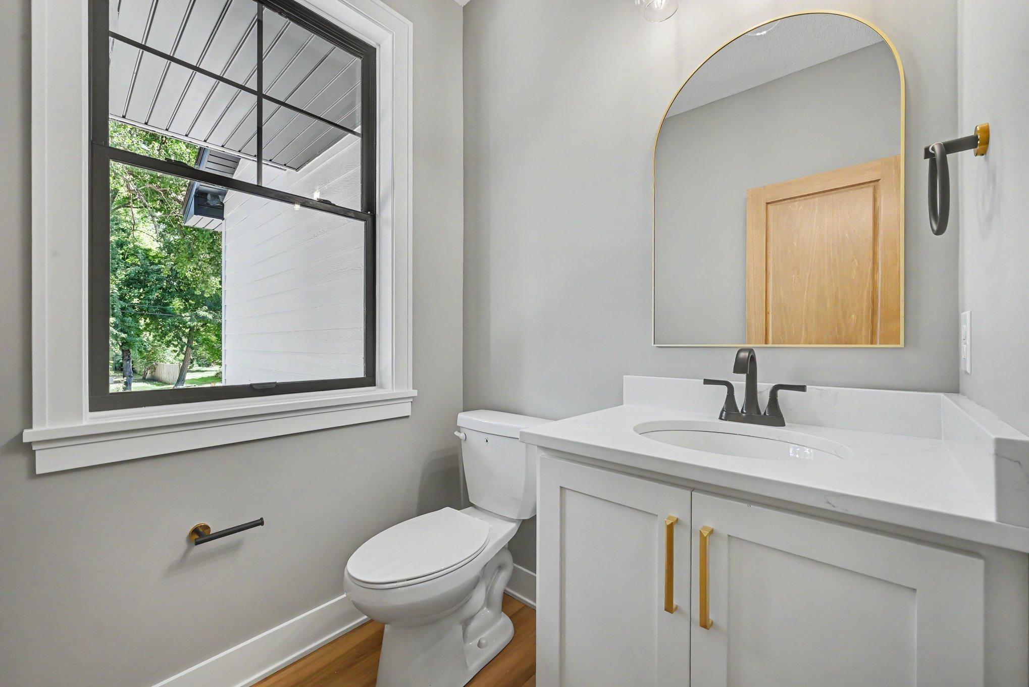 4044 Merriam Road Minnetonka, MN 55305 - Photo 17 of 38 Gallery Image 17