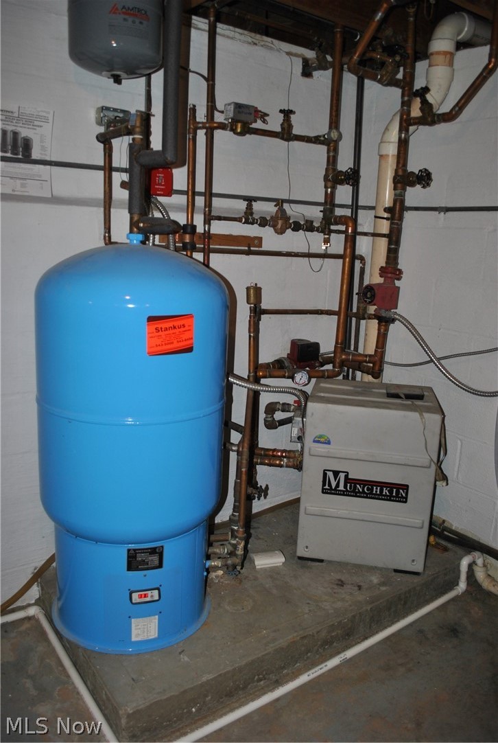 7668 Fairmount Road Novelty, OH 44072 - Photo 20 of 33 Very Efficient Boiler to Keep your House Nice an Warm
