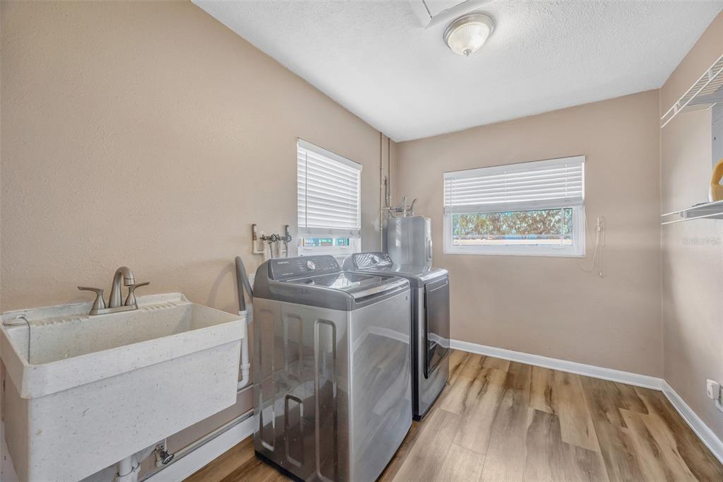 6902 Potts Road Riverview, FL 33569 - Photo 33 of 83