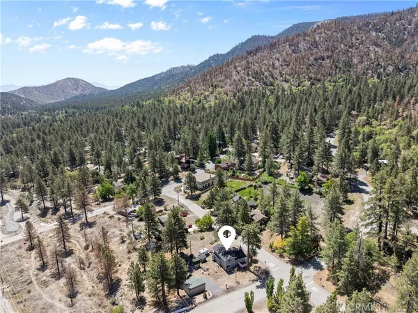 $440,000 | 26707 Swallow Hill Drive, Wrightwood, CA 92397