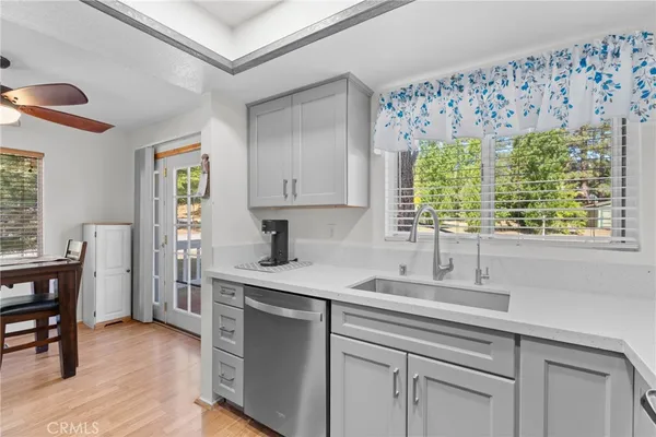 $440,000 | 26707 Swallow Hill Drive, Wrightwood, CA 92397