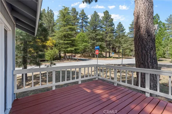 $440,000 | 26707 Swallow Hill Drive, Wrightwood, CA 92397