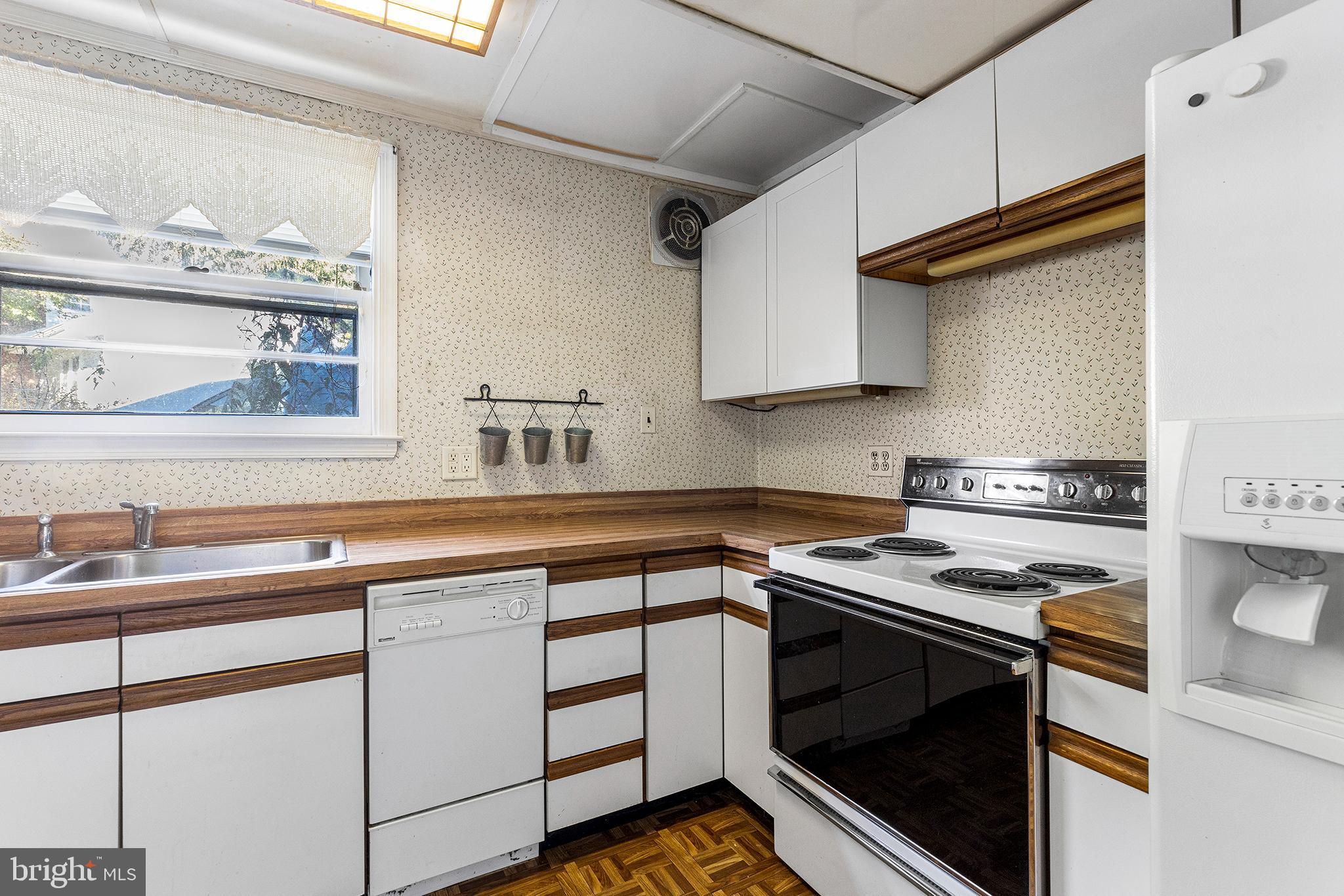 361 Red Fox Road Wayne, PA 19087 - Photo 14 of 19 lower level kitchen