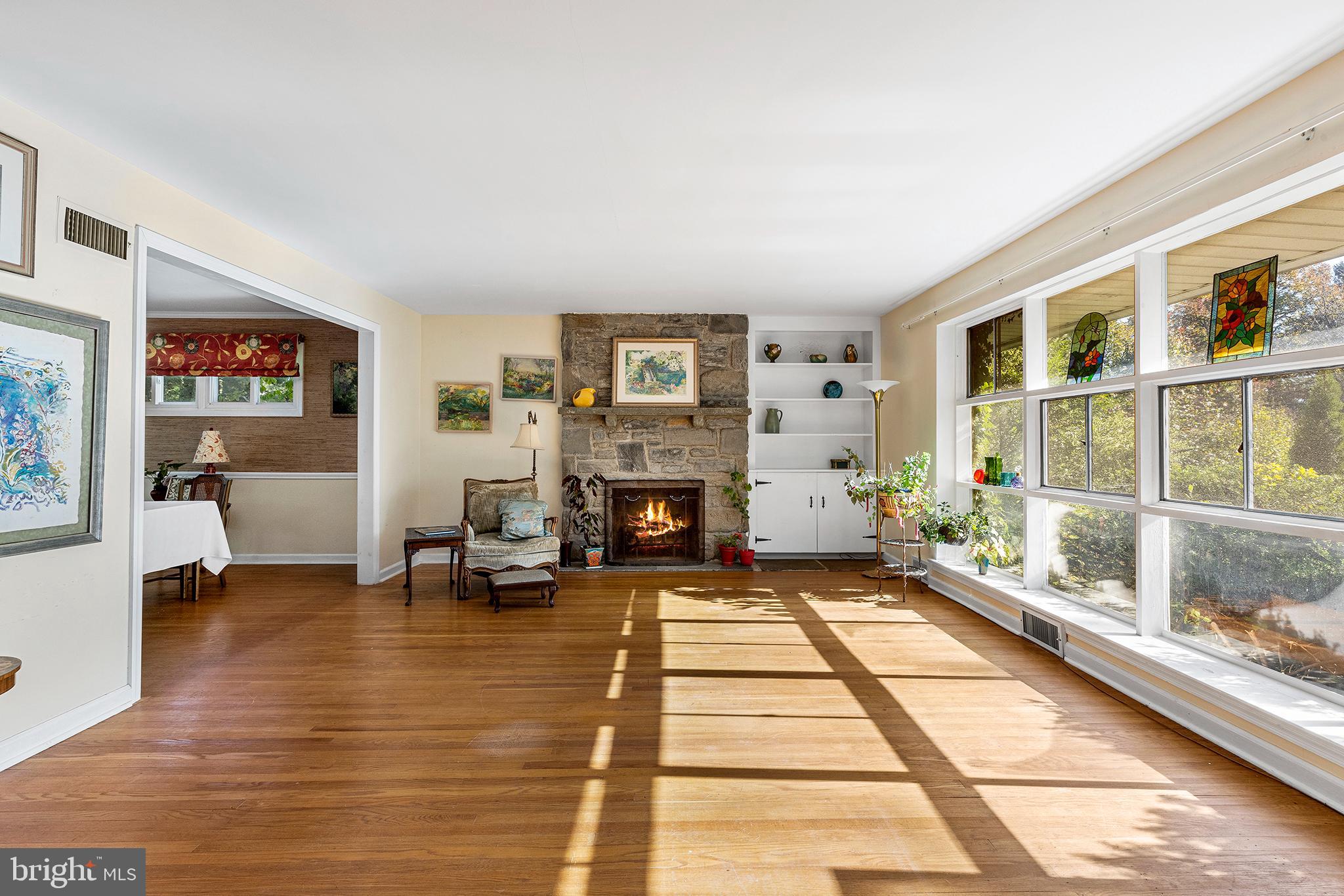 361 Red Fox Road Wayne, PA 19087 - Photo 4 of 19 living room