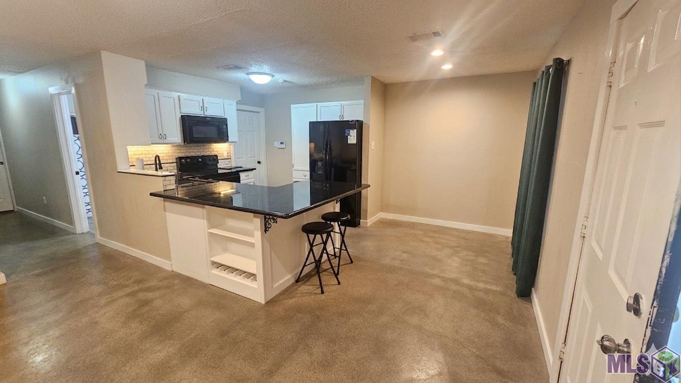 8708 Montclair Street Denham Springs, LA 70726 - Photo 2 of 11