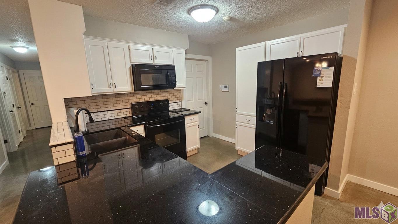 8708 Montclair Street Denham Springs, LA 70726 - Photo 3 of 11