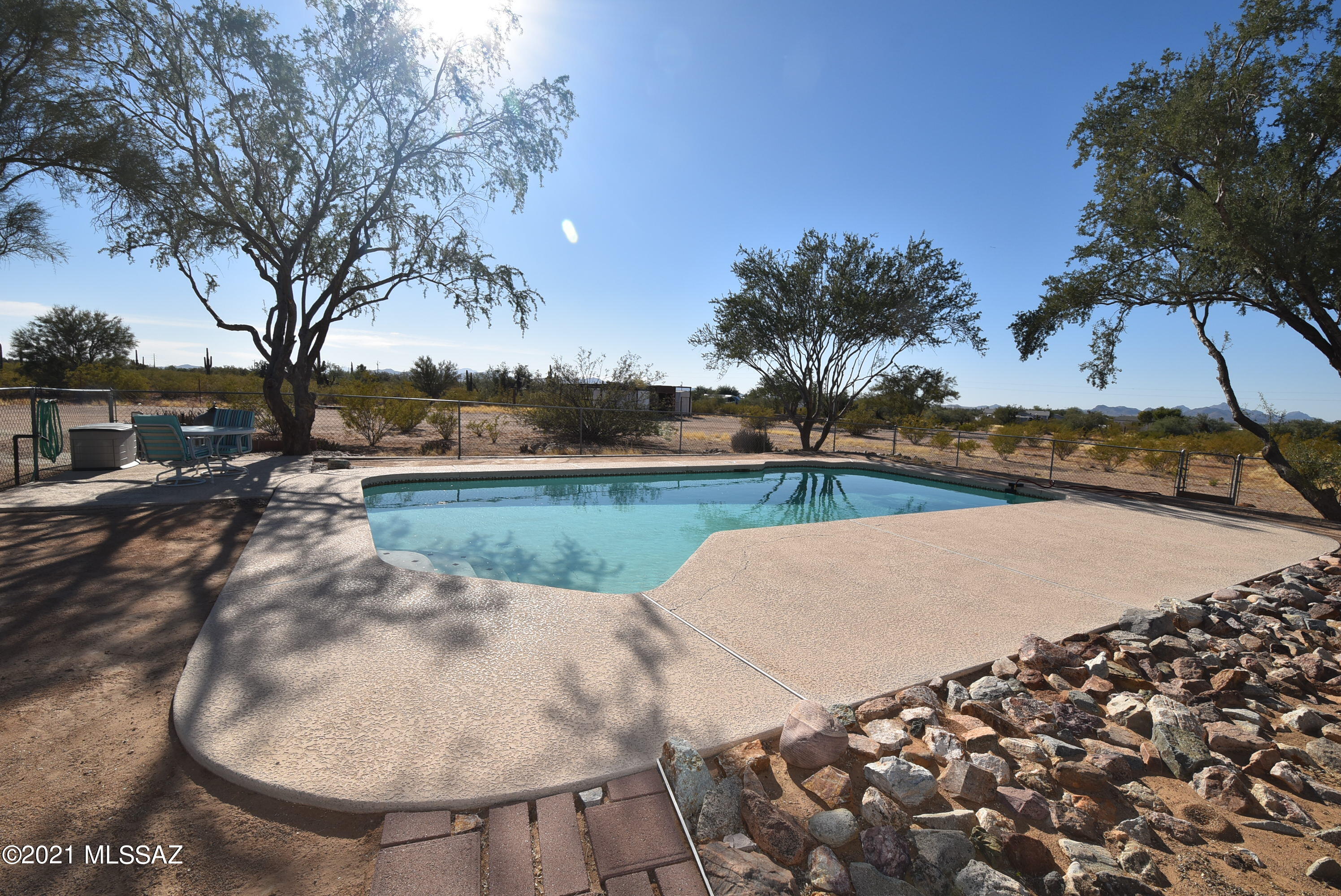 5820 North Chaparral Road Tucson, AZ 85743 - Photo 14 of 50