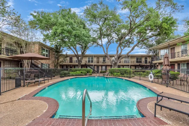 $1,250 | 3224 Timmons Lane, Unit 135, Houston, TX 77027