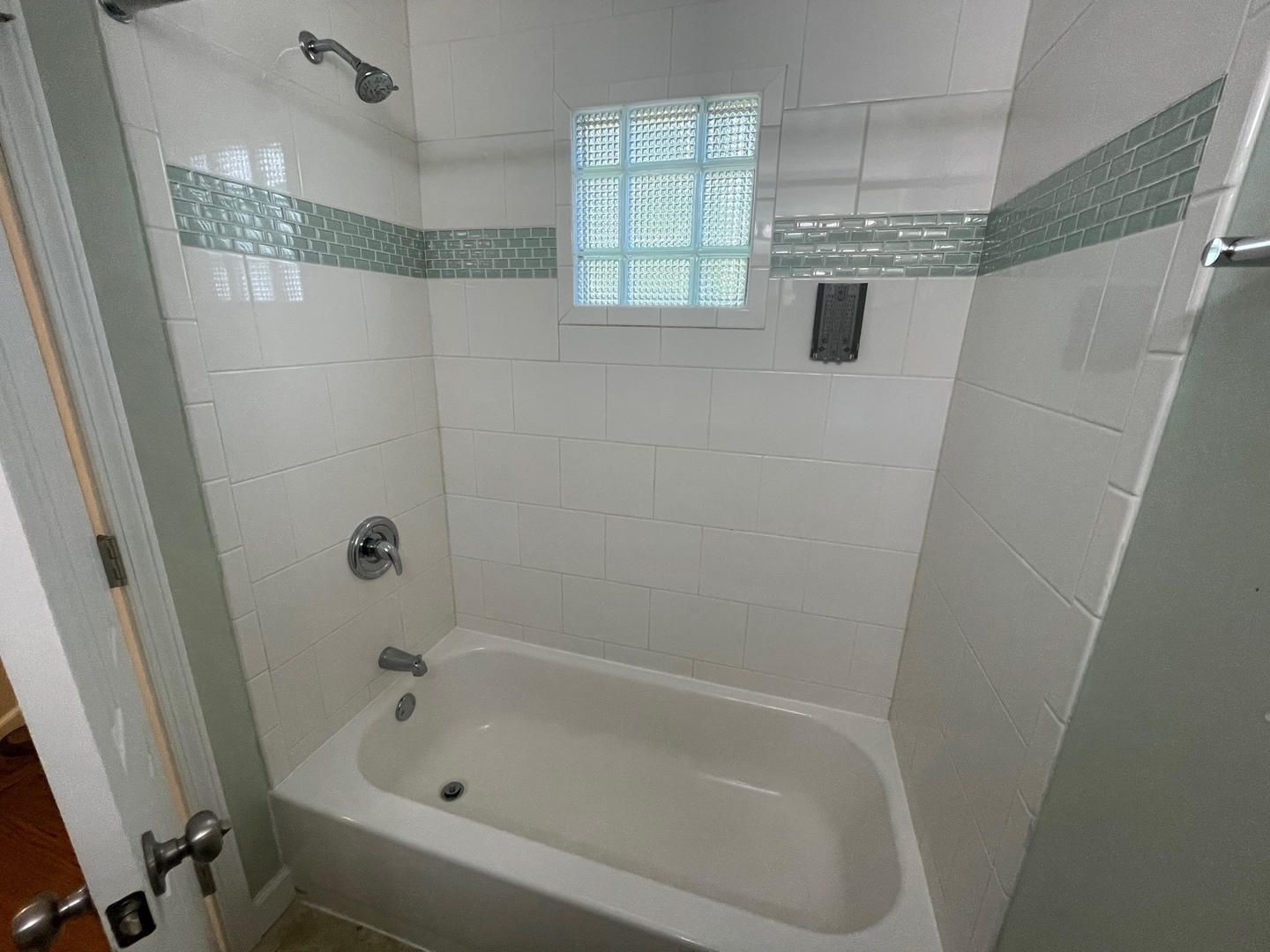 28561 West High Road Ingleside, IL 60041 - Photo 17 of 19 a bathroom with a bathtub and a shower